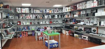 Básculas, secadores, planchas de pelo y vapor, batidoras, freidoras, hornillos, tostadores, exprimidores